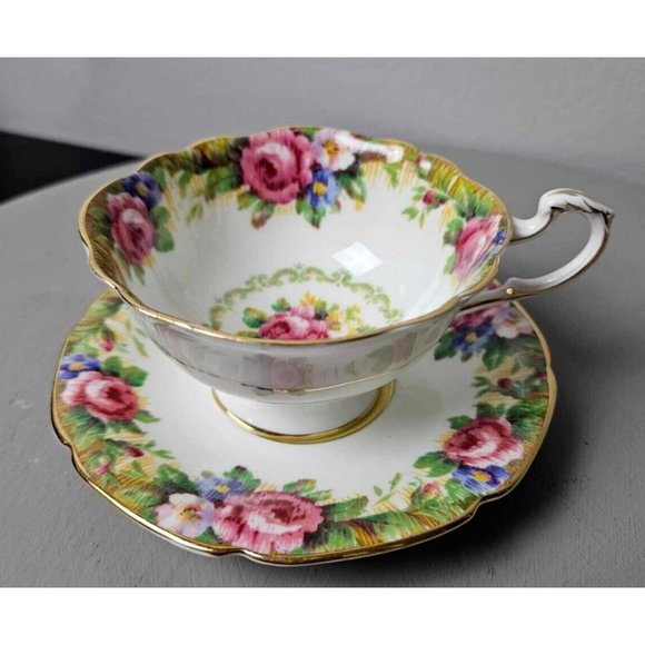 Tea cup and Saucer, Vintage Paragon, Tapestry Rose, Pink Cabbage Roses - Picture 4 of 9